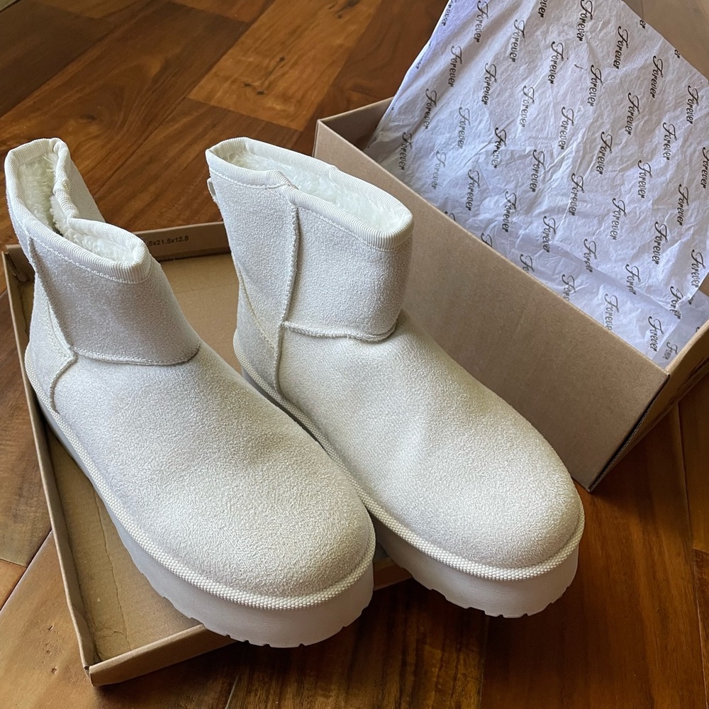 Forever brand faux fur lined boots women’s 5.5